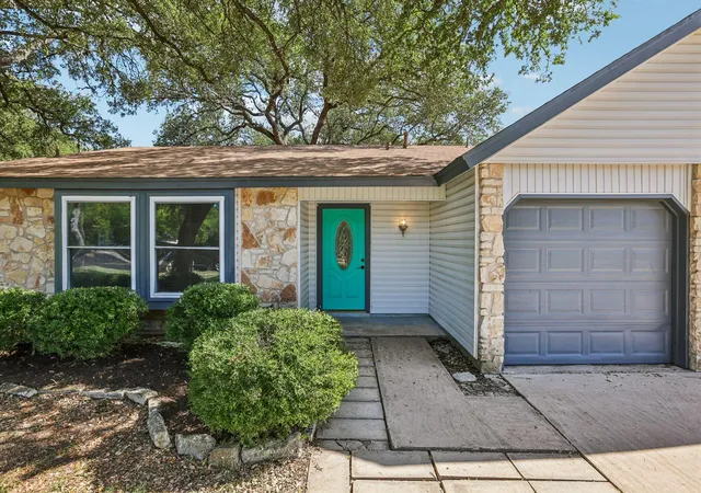 Photo 2 of Single family home for sale at 11311 Prairie Dog Trl, Austin, TX 78750 | MLS# 7572695 | Listing updated on 2026-07-16