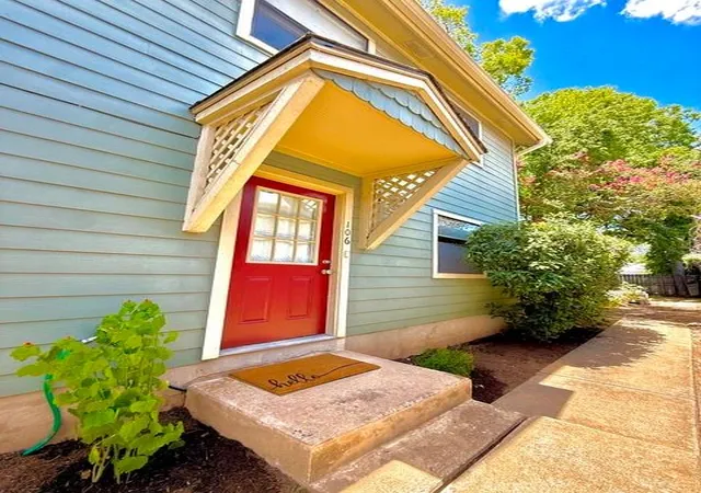 1st image of 900 Taulbee Ln #106, Austin, TX 78757 | MLS# 9697530