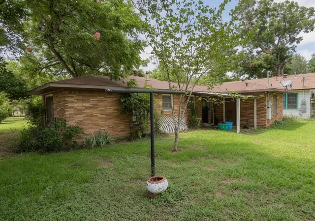 Homes for sale in Rockdale, TX | 608 Green St, Rockdale, TX 76567 | MLS# 2762295