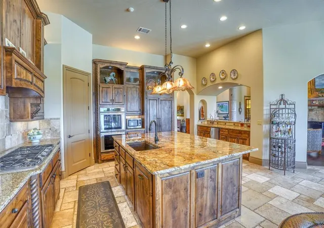 5th image of 143 Westgate Loop Loop, Horseshoe Bay, TX 78657 | MLS# 6279750