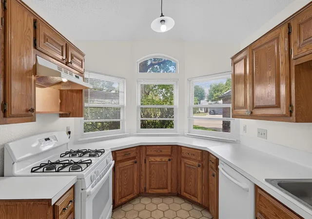 3rd image of 2118 Elder Pl, Round Rock, TX 78664 | MLS# 1911734
