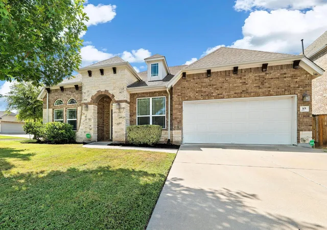 Photo 1 of Single family home for sale at 101 Cyn Lake Ln, Georgetown, TX 78628 | MLS# 5792368 | Listing updated on 2026-08-29