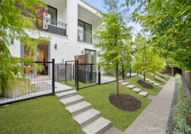 2nd image of 2505 Bluebonnet Ave #12, Austin, TX 78704 | MLS# 8430849