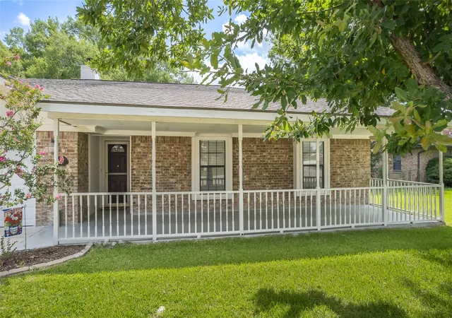 Photo 4 of Single family home for sale at 1237 Oleander Dr, New Braunfels, TX 78130 | MLS# 4895916 | Listing updated on 2026-09-04