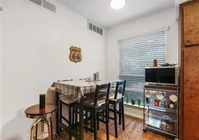 image of 2803 Hemphill Park, Austin, TX 78705