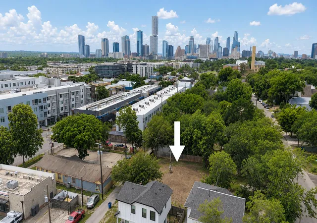 4th image of 2017 E 8Th St, Austin, TX 78702 | MLS# 9880818