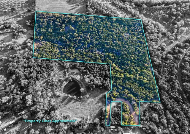 1st image of 126 Cottonwood Dr, Gatesville, TX 76528 | MLS# 7062023