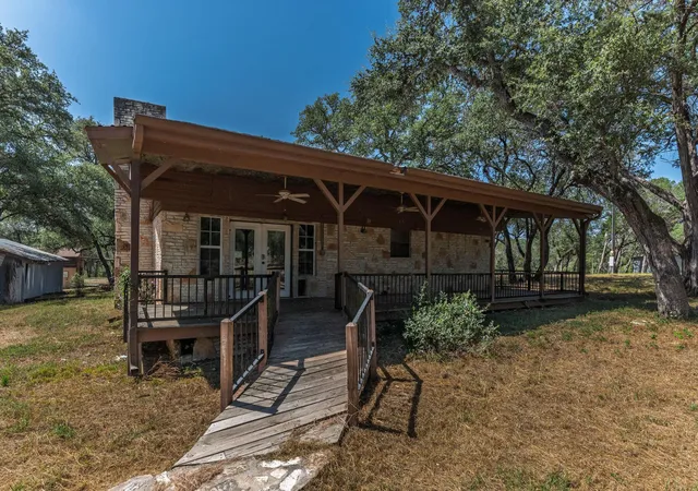 1st image of 122 Winding Creek Rd, Spicewood, TX 78669 | MLS# 5365251