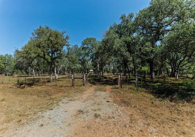 25th image of 122 Winding Creek Rd, Spicewood, TX 78669 | MLS# 5365251