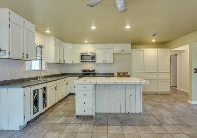 4th image of 122 Winding Creek Rd, Spicewood, TX 78669 | MLS# 5365251