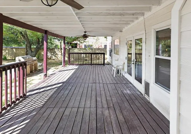Photo 3 of Single family home for sale at 900 Oakcrest Cir, Cedar Park, TX 78613 | MLS# 9394597 | Listing updated on 2026-09-05