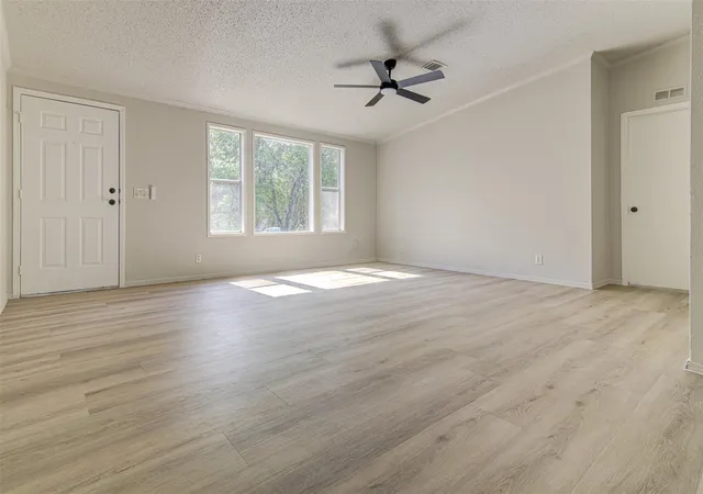 4th image of 185 Peace Pipe, Smithville, TX 78957 | MLS# 4628740
