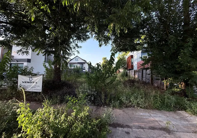 3rd image of 2512 E 4Th St, Austin, TX 78702 | MLS# 8083469
