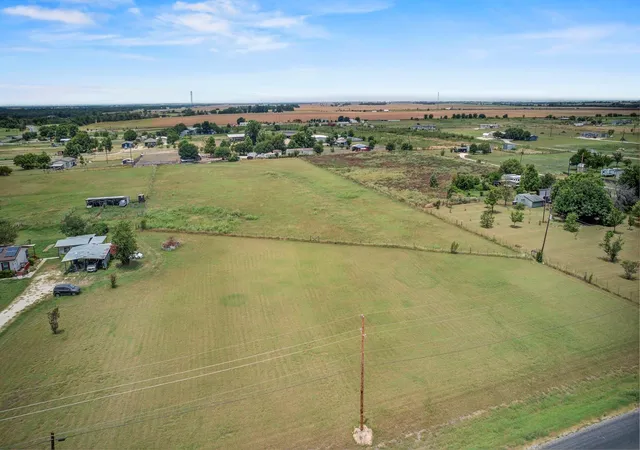 2nd image of 4980 County Road 406 Rd, Taylor, TX 76574 | MLS# 4054599