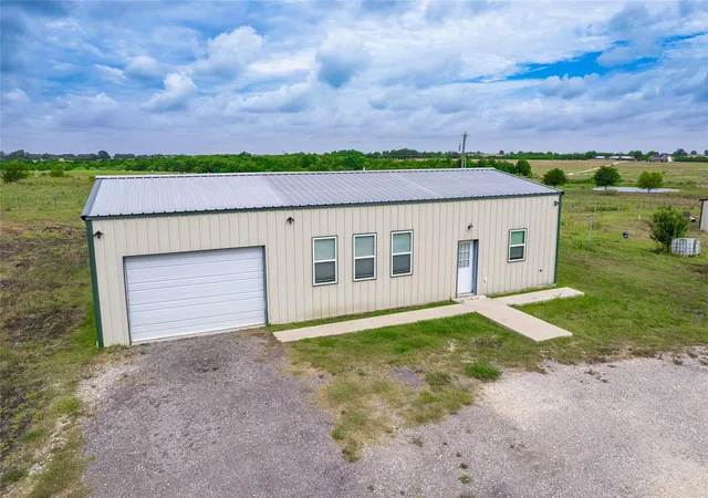 2nd image of 1889 County Road 487, Taylor, TX 76574 | MLS# 5023587