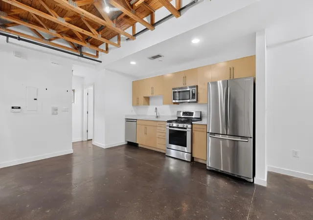 2nd image of 1601 E 5th St #211, Austin, TX 78702 | MLS# 4822910