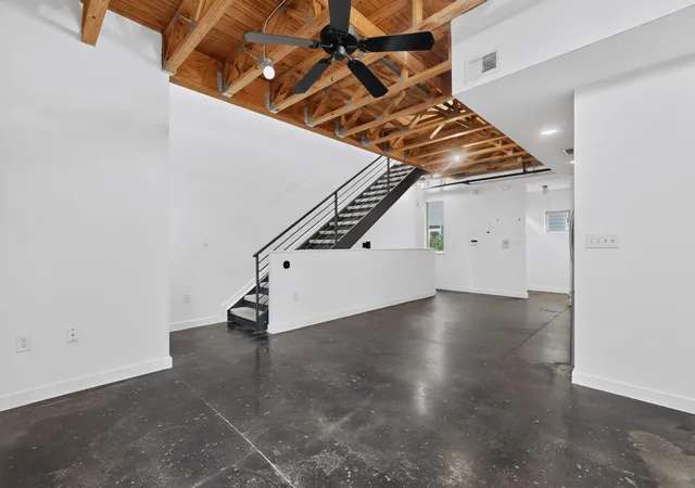 3rd image of 1601 E 5Th St #211, Austin, TX 78702 | MLS# 4822910