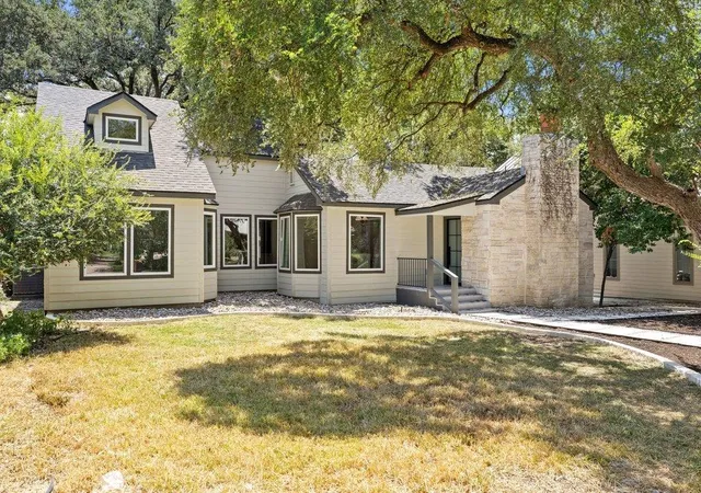 Photo 2 of Single family home for sale at 2101 Stamford Ln, Austin, TX 78703 | MLS# 8441824 | Listing updated on 2026-10-07