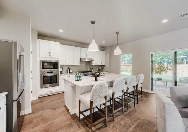 3rd image of 8012 Gault St, Austin, TX 78757 | MLS# 2468206