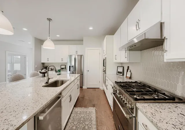 4th image of 8012 Gault St, Austin, TX 78757 | MLS# 2468206