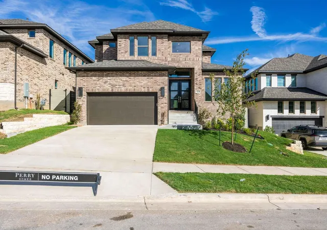 Photo 2 of Single family home for sale at 520 Summer Pl Ln, Georgetown, TX 78628 | MLS# 5212846 | Listing updated on 2026-10-28