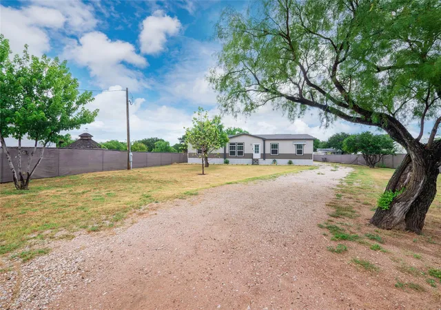 3rd image of 1106 Hi Line Dr, Buchanan Dam, TX 78609 | MLS# 6727608