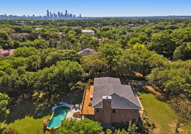 35th image of 604 Rainbow Cv, West Lake Hills, TX 78746 | MLS# 6704596