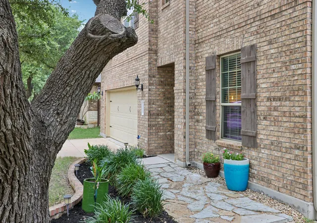 2nd image of 1924 Granite Springs Rd, Leander, TX 78641 | MLS# 1133700