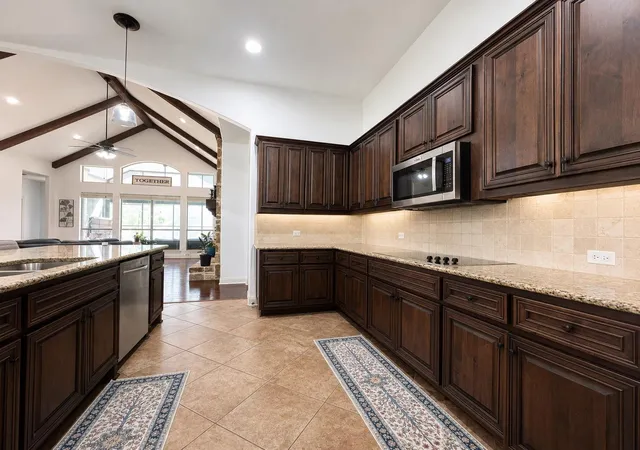 Photo 4 of Single family home for sale at 1011 Kieran Cv, Georgetown, TX 78628 | MLS# 8838561 | Listing updated on 2026-09-06