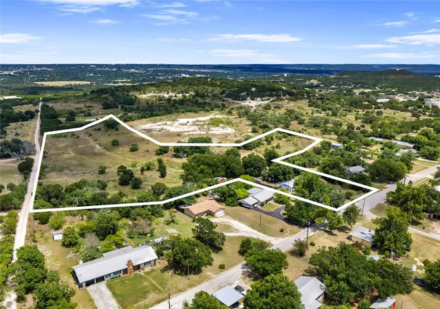 Photo 3 of Single family home for sale at 505 Chisum Trl, Burnet, TX 78611 | MLS# 9307573 | Listing updated on 2026-08-29