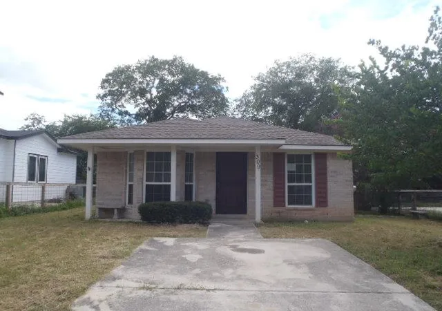 3rd image of 309 Ellis St, San Marcos, TX 78666 | MLS# 8947288
