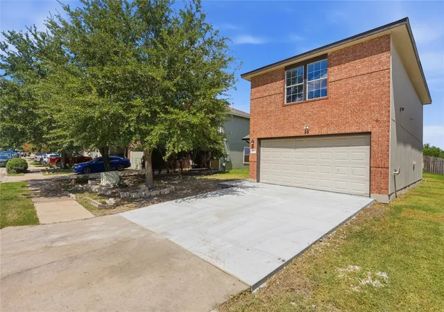 2nd image of 6917 Panda Royle Dr, Del Valle, TX 78617 | MLS# 2175363