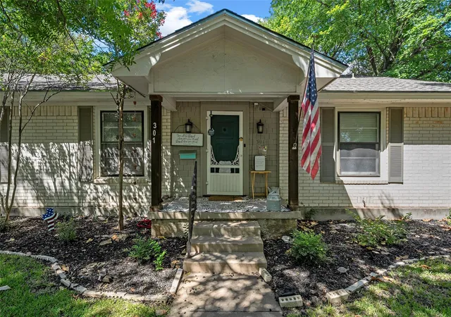 3rd image of 301 N 40Th St, Waco, TX 76710 | MLS# 3848348