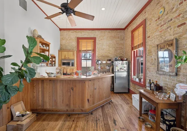 5th image of 707 Chestnut St, Bastrop, TX 78602 | MLS# 5084577