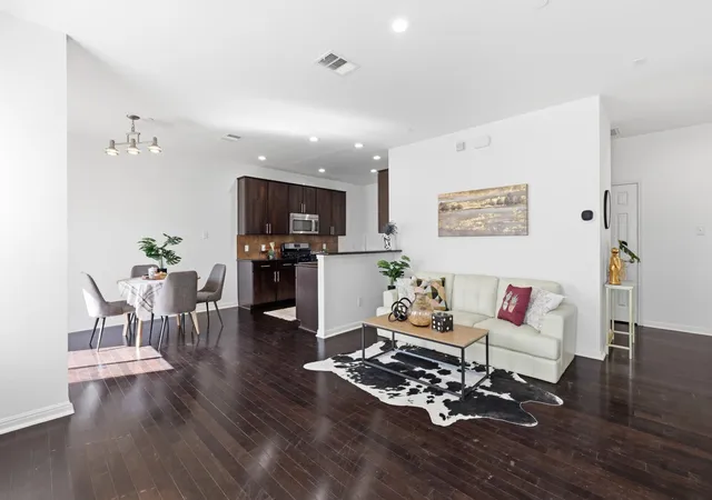2nd image of 1900 Little Elm Trl #177, Cedar Park, TX 78613 | MLS# 2034019