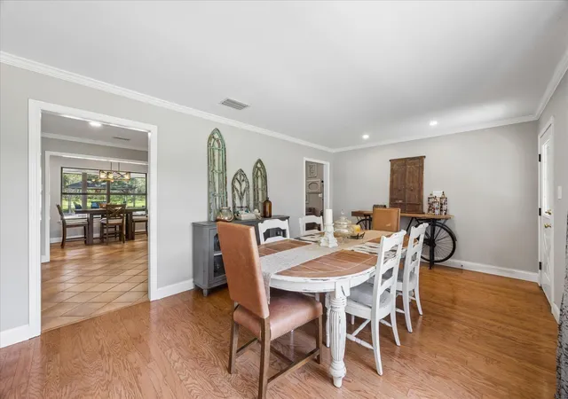 5th image of 208 Maple Dr, Mountain City, TX 78610 | MLS# 9838847