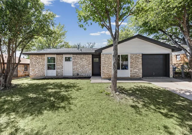 Photo 2 of Single family home for sale at 4710 Russet Hl Dr, Austin, TX 78723 | MLS# 9824323 | Listing updated on 2026-08-30