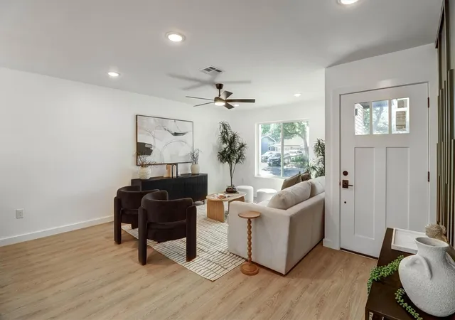 Photo 4 of Single family home for sale at 4710 Russet Hl Dr, Austin, TX 78723 | MLS# 9824323 | Listing updated on 2026-10-18
