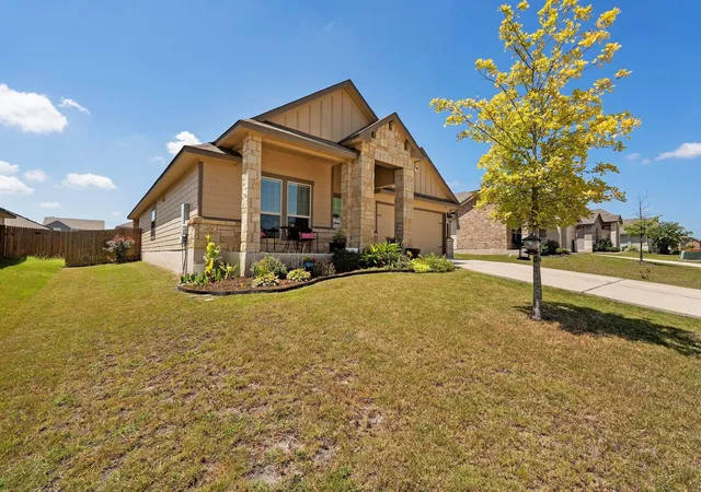 2nd image of 112 Pivot Dr, Taylor, TX 76574 | MLS# 4926688