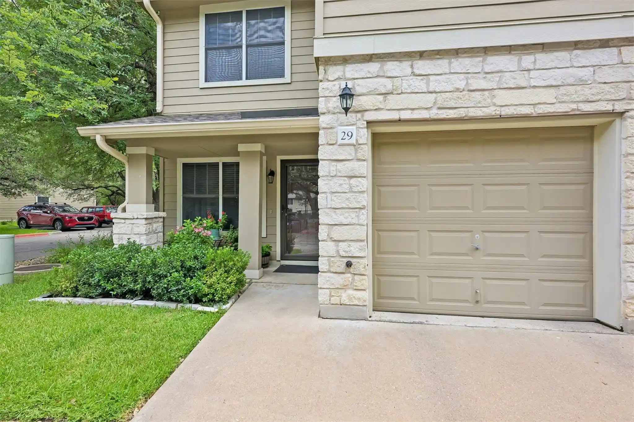 Listing Photo 2 - Condo for sale in 4400 Switch Willo located at 4400 Switch Willo, Austin, TX 78727 - Unit #29