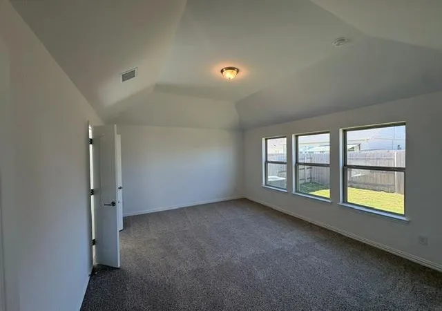 Photo 4 of Single family home for sale at 13612 Endless Narrow Ln, Elgin, TX 78621 | MLS# 5111738 | Listing updated on 2026-10-08