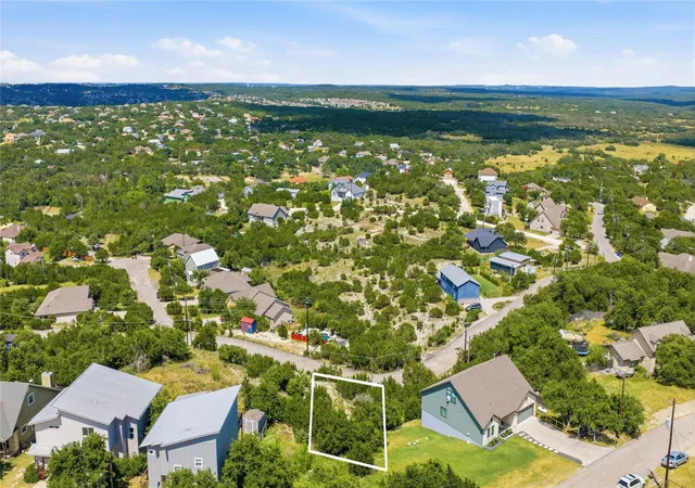 3rd image of 10704 Lake Park Dr, Dripping Springs, TX 78620 | MLS# 9789192
