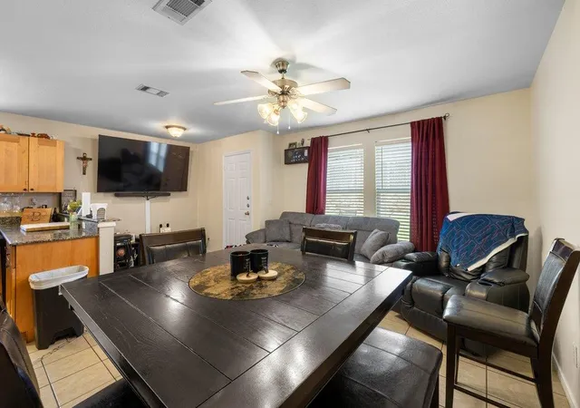 Listing Photo 5 - Condo for sale in building located at 709 Claremont Pkwy, Marble Falls, TX 78654 - Unit #A & B