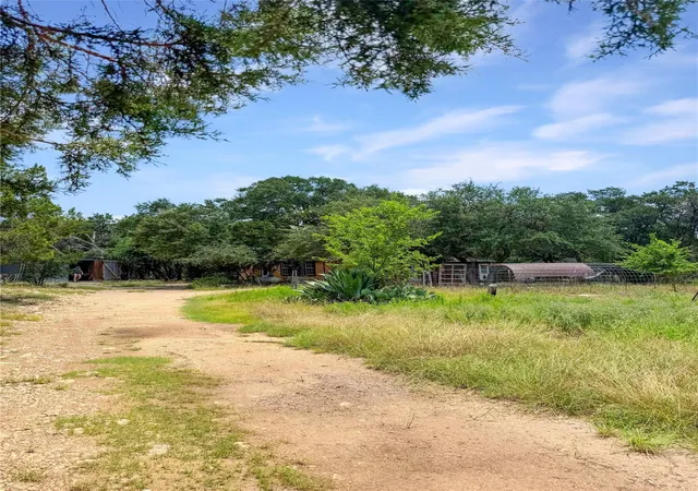 2nd image of 1101 Days End Rd, Wimberley, TX 78676 | MLS# 8183071