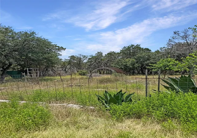 3rd image of 1101 Days End Rd, Wimberley, TX 78676 | MLS# 8183071