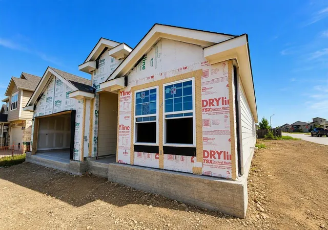 Photo 3 of Sale Pending at 161 Seattle Slew Dr, Jarrell, TX 76537 | MLS# 6767287 | Listing updated on 2026-08-25
