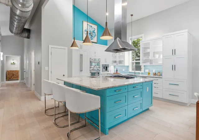 2nd image of 708 Upson St, Austin, TX 78703 | MLS# 4985863