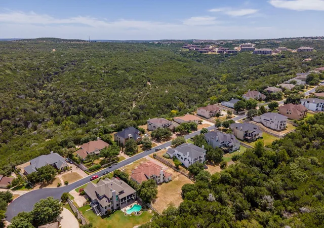 39th image of 126 Vailco Ln, Austin, TX 78738 | MLS# 6632283