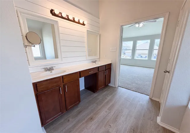 Photo 2 of Single family home for sale at 142 Snow Owl Holw, Buda, TX 78610 | MLS# 4991632 | Listing updated on 2026-10-29