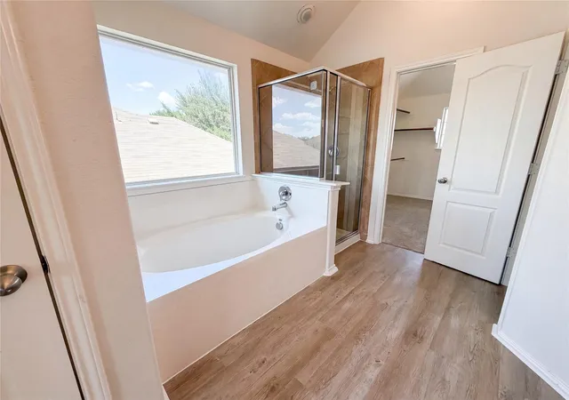 Photo 3 of Single family home for sale at 142 Snow Owl Holw, Buda, TX 78610 | MLS# 4991632 | Listing updated on 2026-10-29
